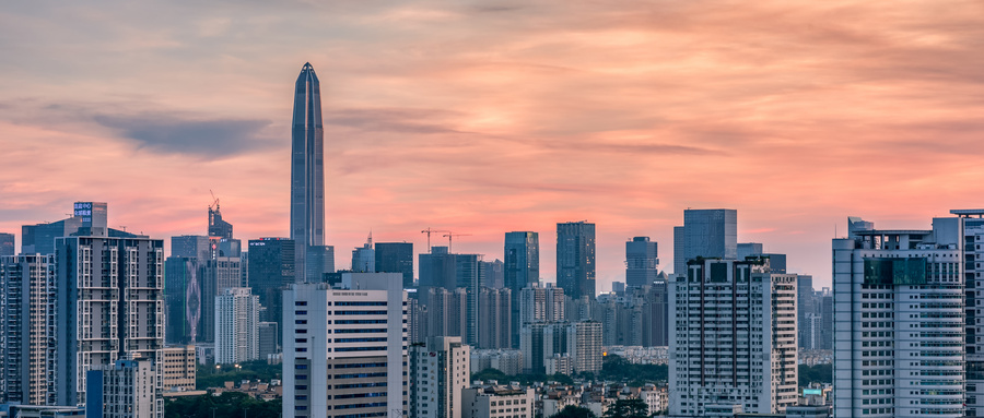 摄图网_500530808_wx_红霞中的城郭建筑城市风光（非企业商用）.jpg
