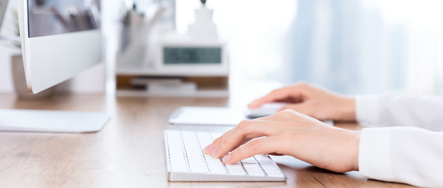 1640769313577271.jpg 摄图网_501273976_wx_商务办公手部特写(非企业商用).jpg