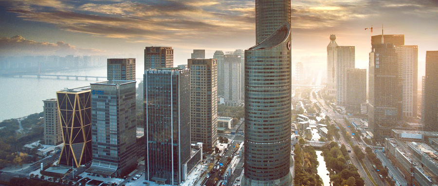 1646039209635956.jpg 摄图网_500412144_wx_壮丽城市傍晚全景(非企业商用).jpg