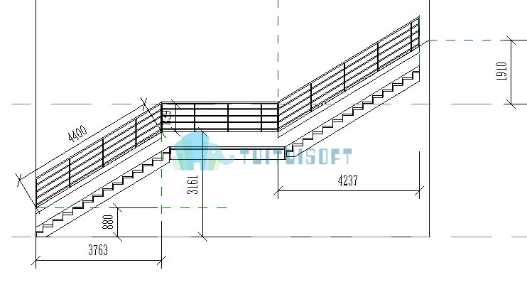 2018-10-13_155808.png 腿腿教学网-Revit教程 | Revit 如何在斜墙上绘制栏杆