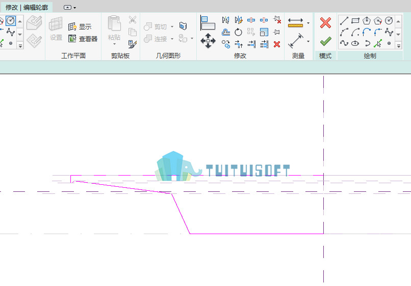 2018-12-06_084235.jpg 腿腿教学网-使用体量绘制桥面板