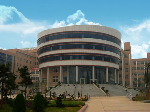 腿腿教学网-湖南BIM有什么案例？BIM打造学院教学楼毕设作品！