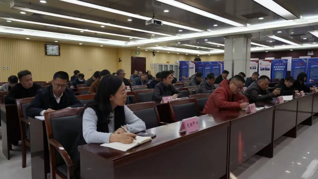 市住建局组织召开全市工程建设领域专业技术人员违规“挂证”专项整治工作会议