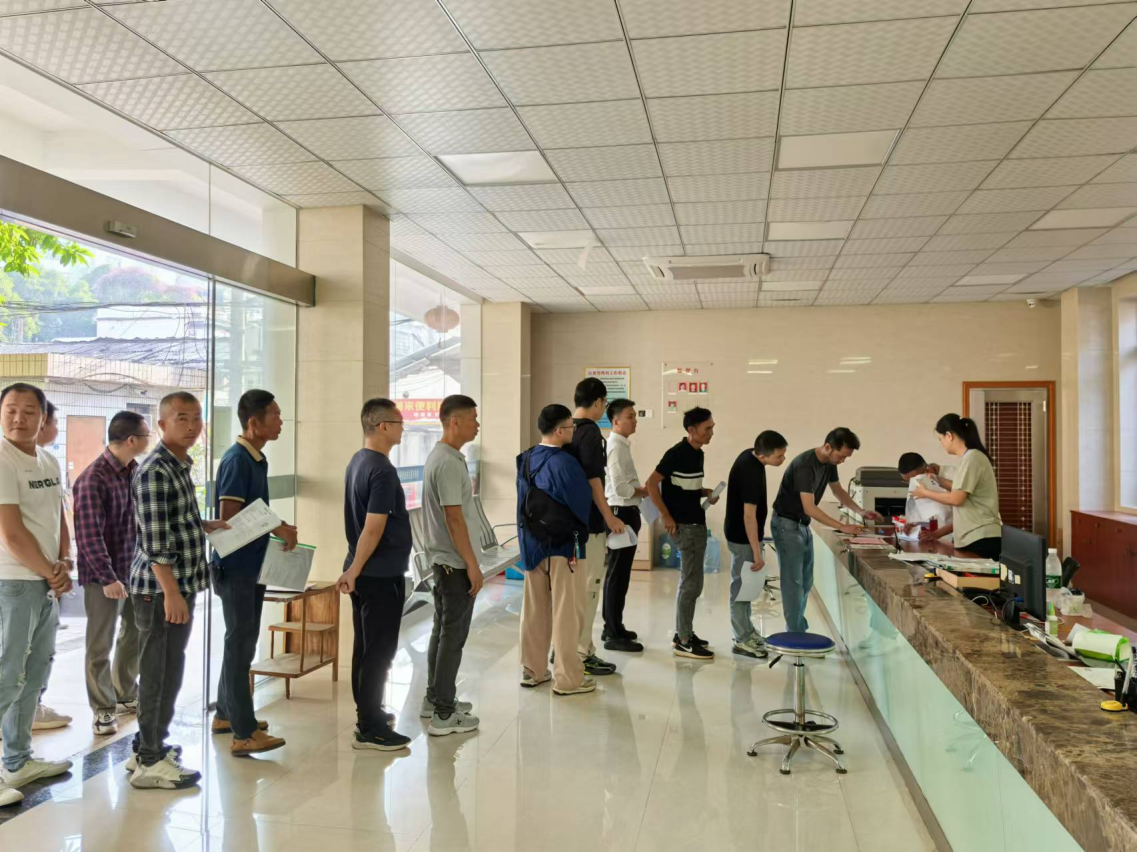 强化建筑特种作业人员考核, 助力我市技能型人才队伍建设 强化建筑特种作业人员考核, 助力我市技能型人才队伍建设