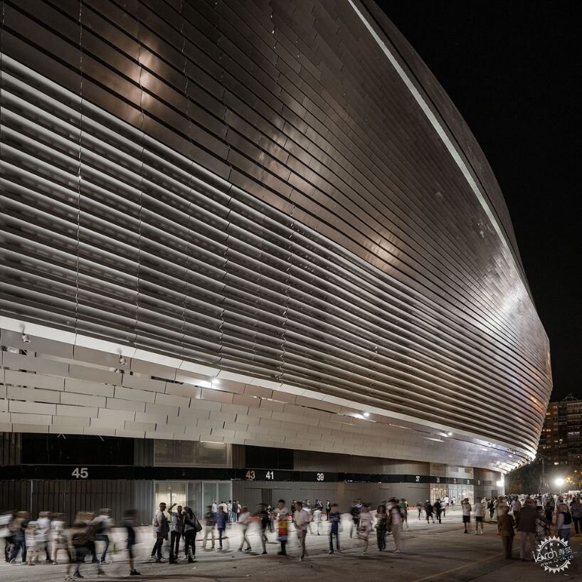 “钢铁侠”降临！圣地亚哥Bernabéu体育馆上演“金属风暴”改造记第8张图片