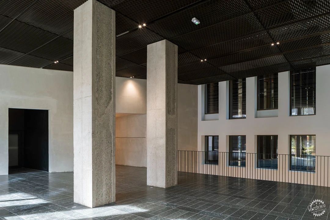 巴黎标致总部大变身，一跃成为建筑界的“摇滚明星”第8张图片