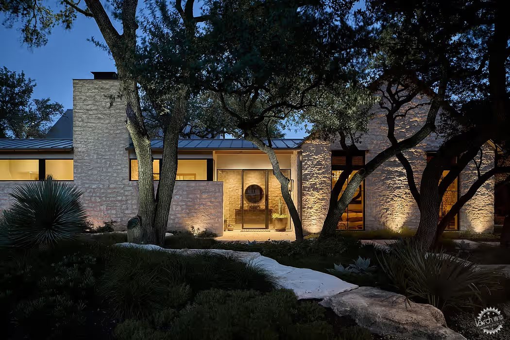 Vale House 的诗意日常，石材与光影之间的克制之美第1张图片