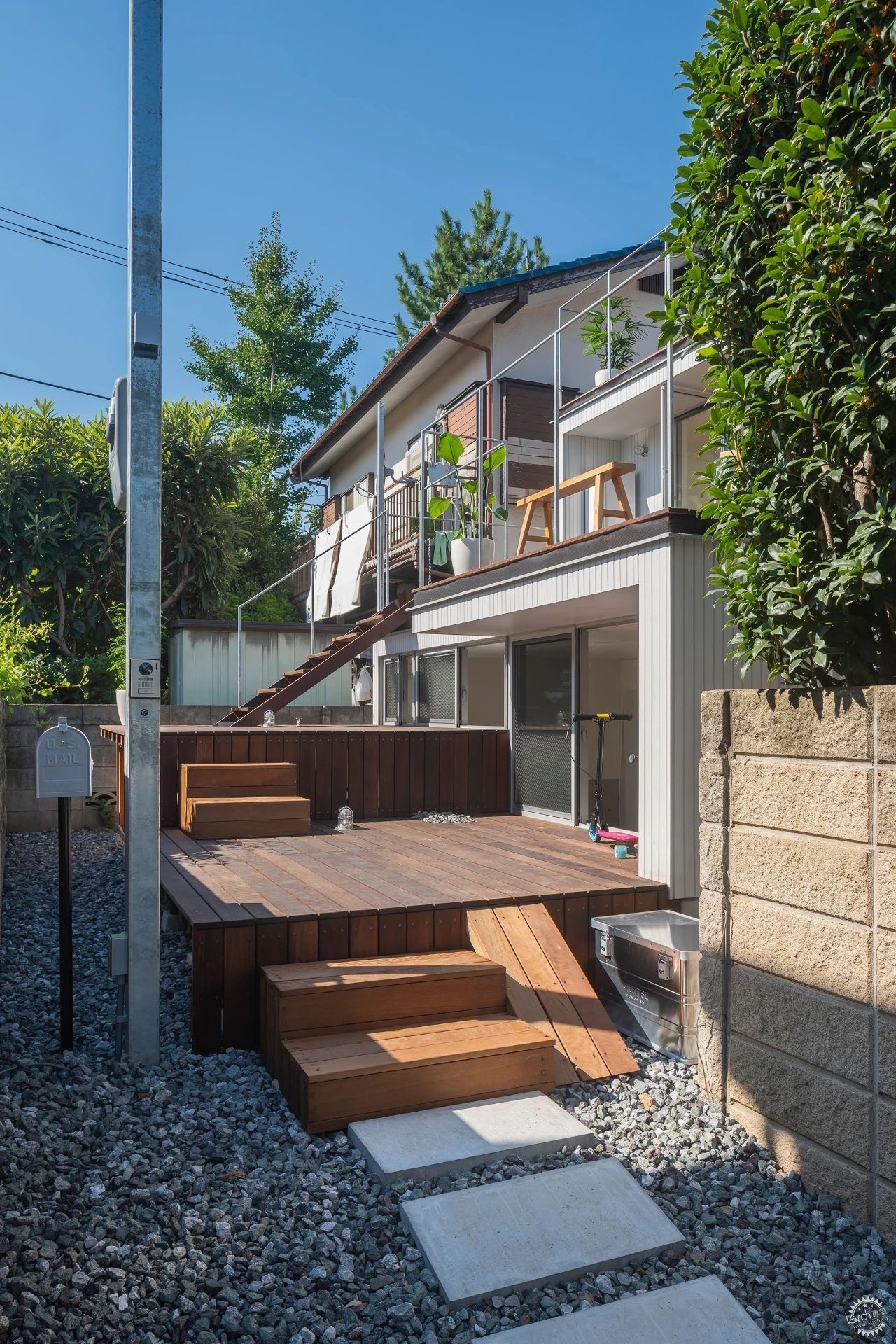 日本73平小户型，突破都市住宅困境，用阶梯露台重塑生活体验第6张图片
