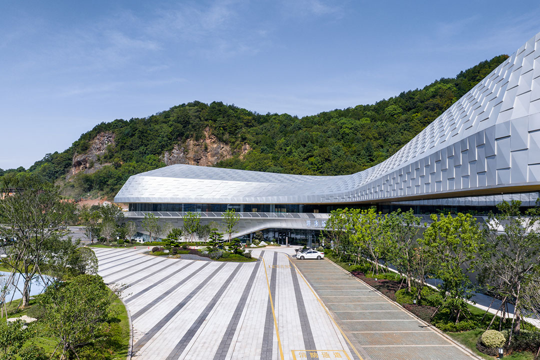 山川卧龙，江山市虎山运动公园游泳馆第15张图片