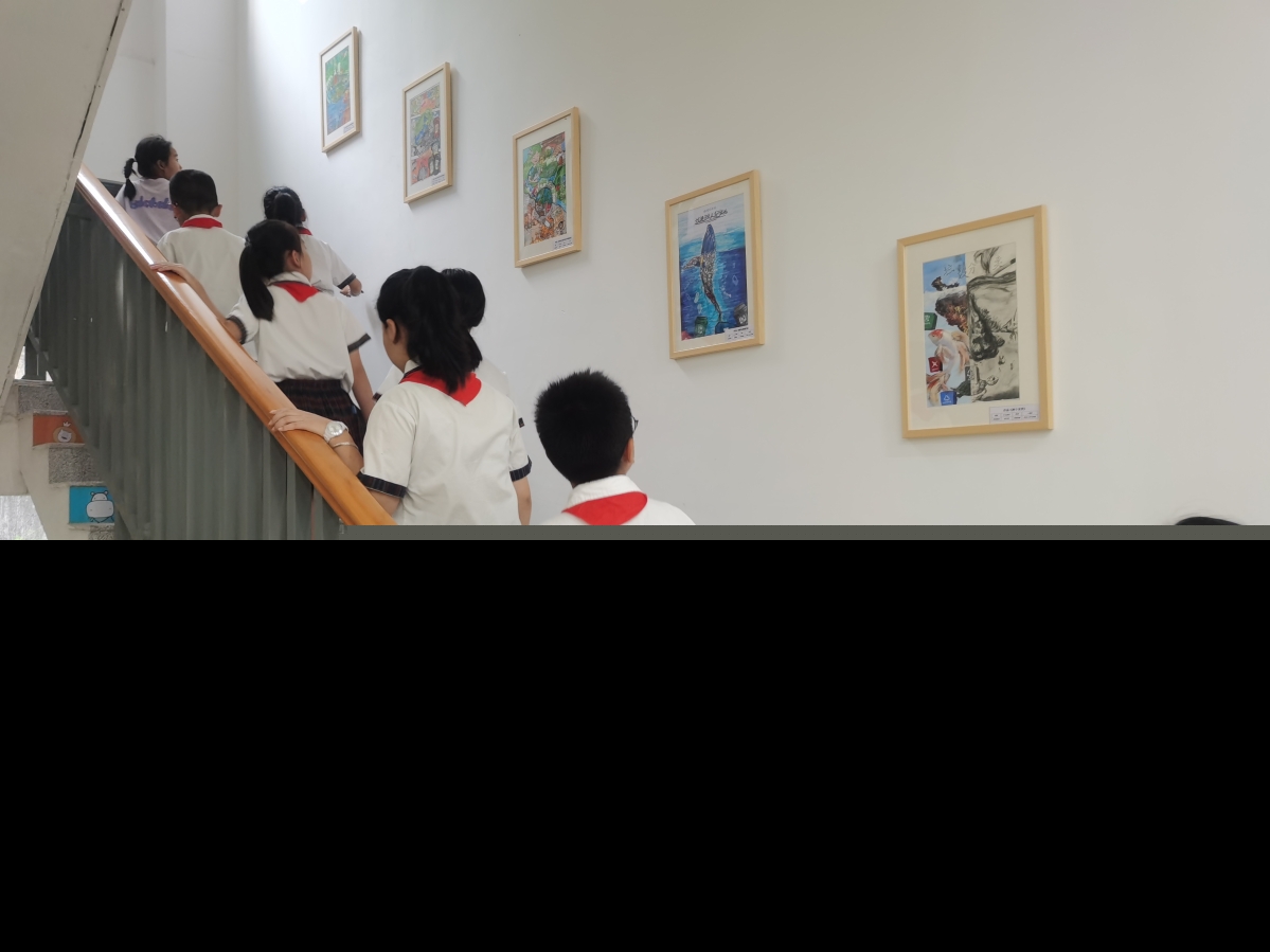 7、垃圾分类优秀画作展览.jpg 7、垃圾分类优秀画作展览.jpg