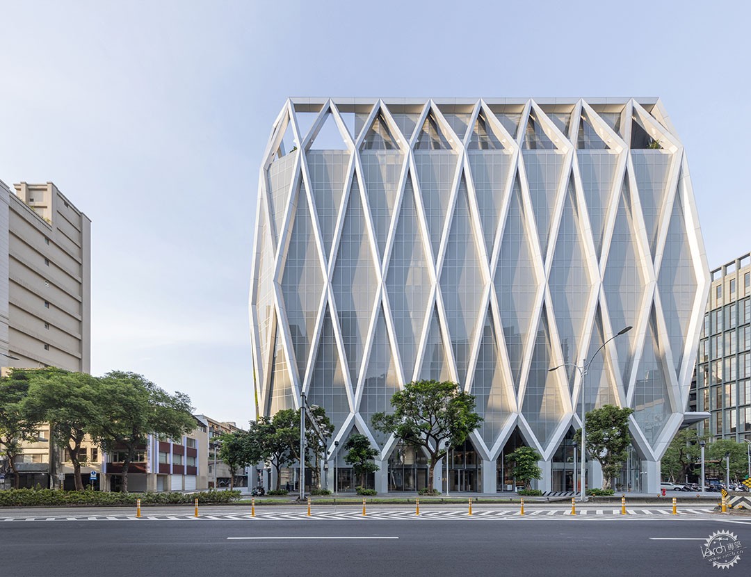 上海商业储蓄银行总行大楼：在后高技派时代建构可持续的金融建筑第18张图片