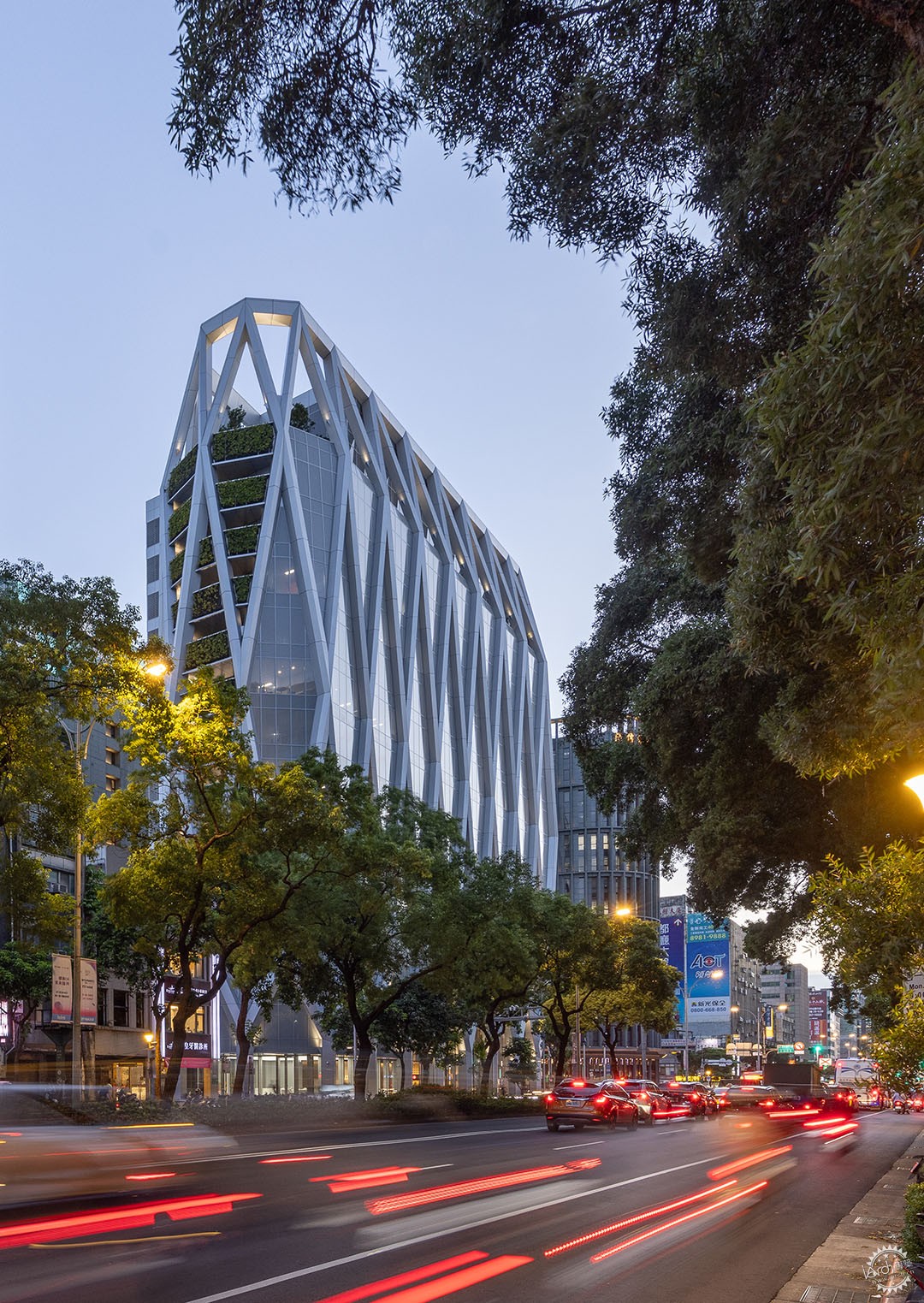 上海商业储蓄银行总行大楼：在后高技派时代建构可持续的金融建筑第10张图片