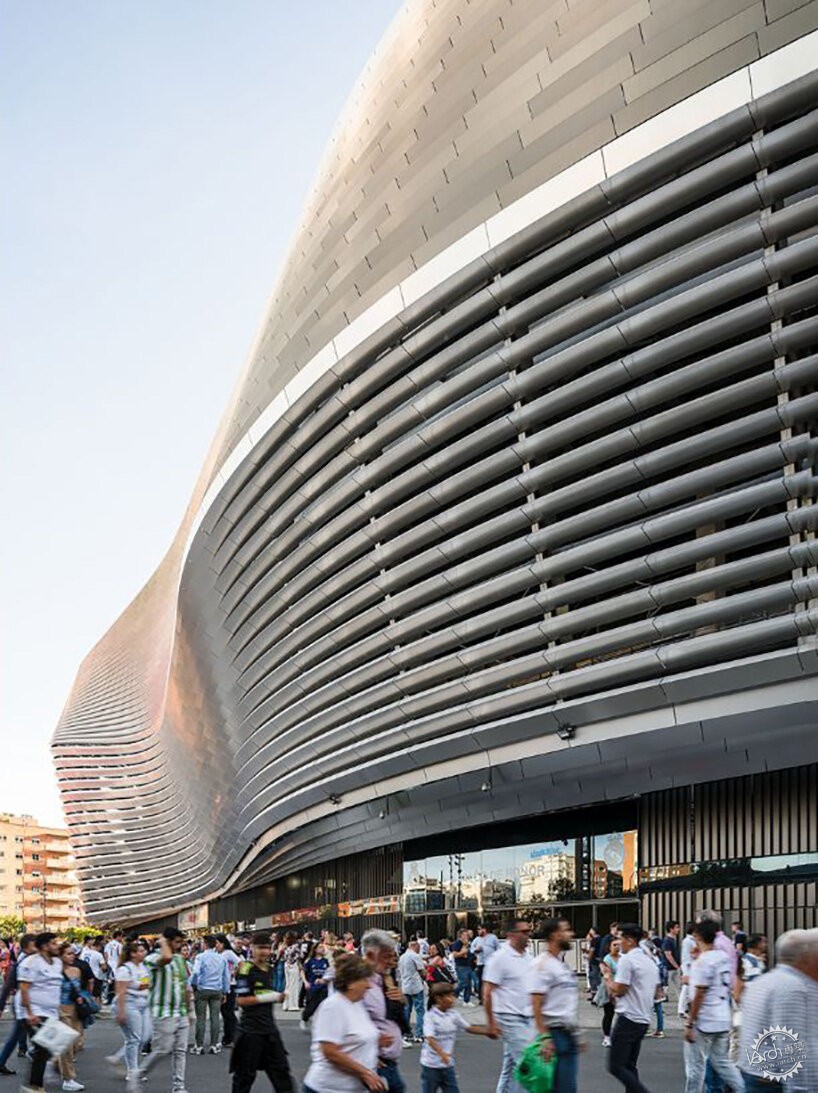 “钢铁侠”降临！圣地亚哥Bernabéu体育馆上演“金属风暴”改造记第4张图片