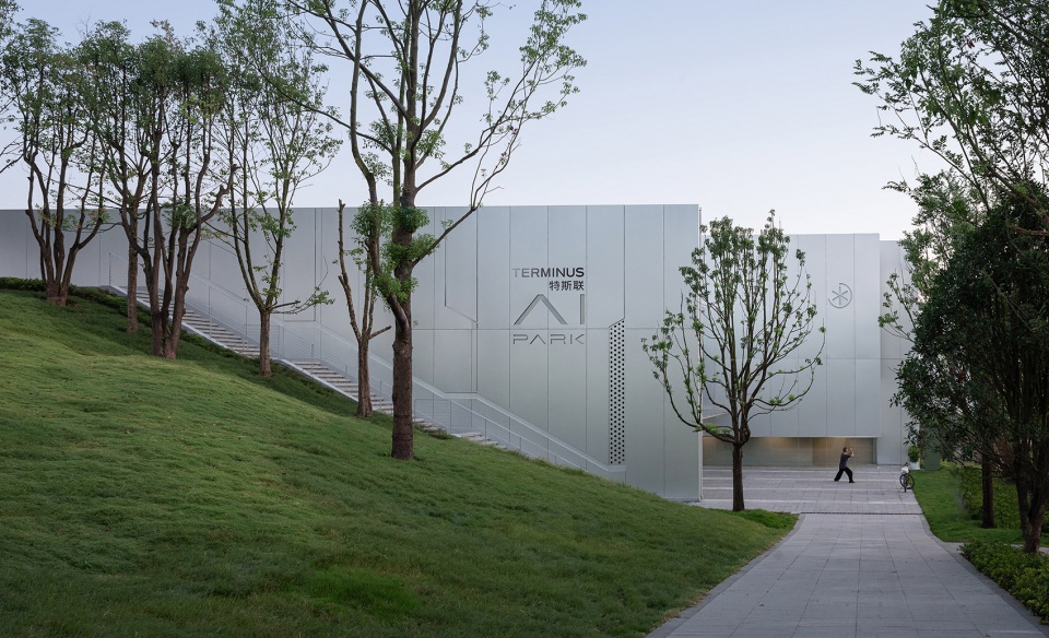 AI筑梦：当代码遇见混凝土艺术第5张图片