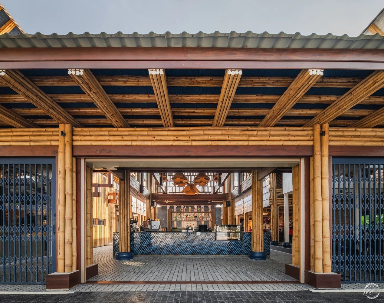 天然竹材里隐藏的品牌密码，泰国Another Smith 餐厅，以空间塑造沉浸式餐饮新体验！第10张图片