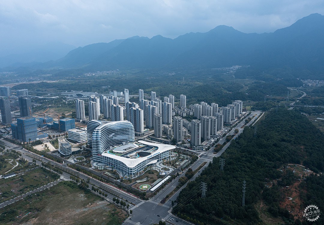 绿色三叶草，山水未来城：杭州市第一人民医院桐庐医院第2张图片