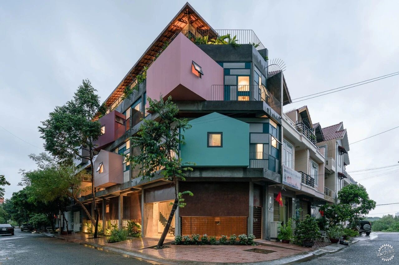 旧楼逆天改命！9个旋转小屋，让租房年轻人活出高级质感第1张图片