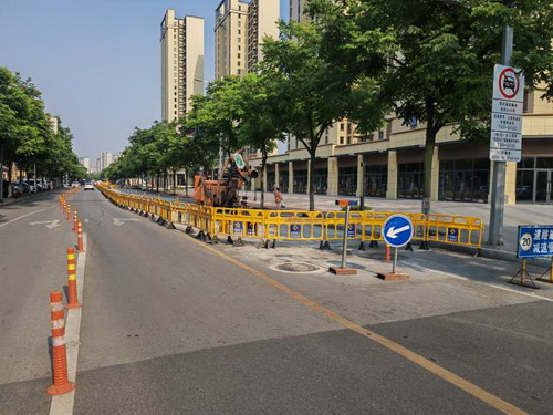 大桥路整治_调整大小.jpg 大桥路整治_调整大小.jpg