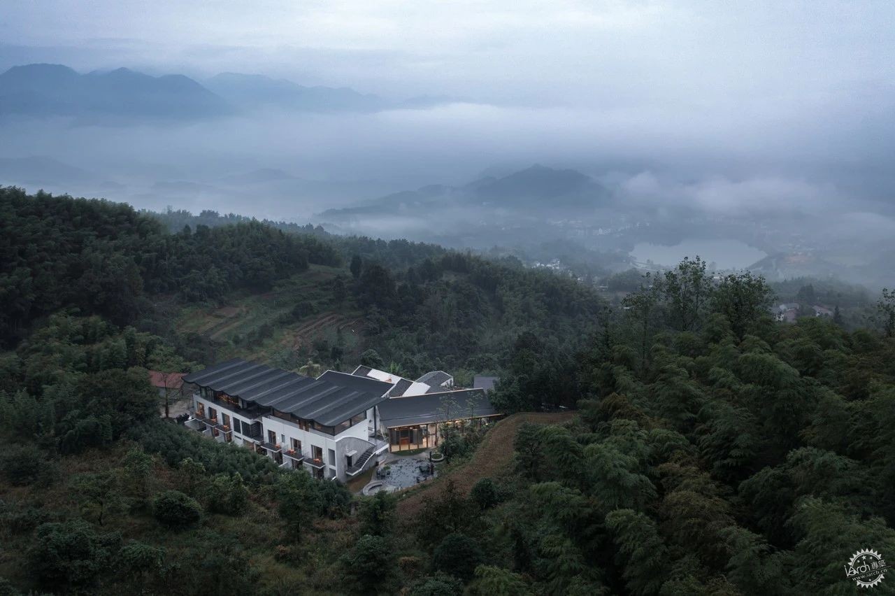 驻筑观雨：雨和建筑的协奏第3张图片