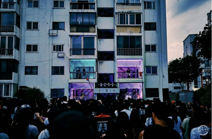 废弃公寓开演唱会？垂直更新或许是城市的未来第3张图片