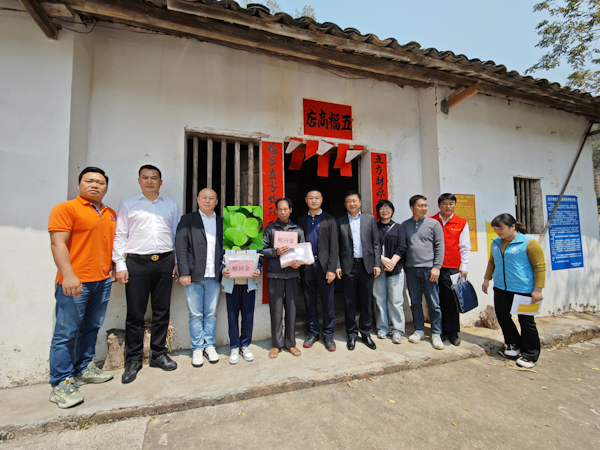 罗达副局长实地走访困境儿童及其监护人2.png