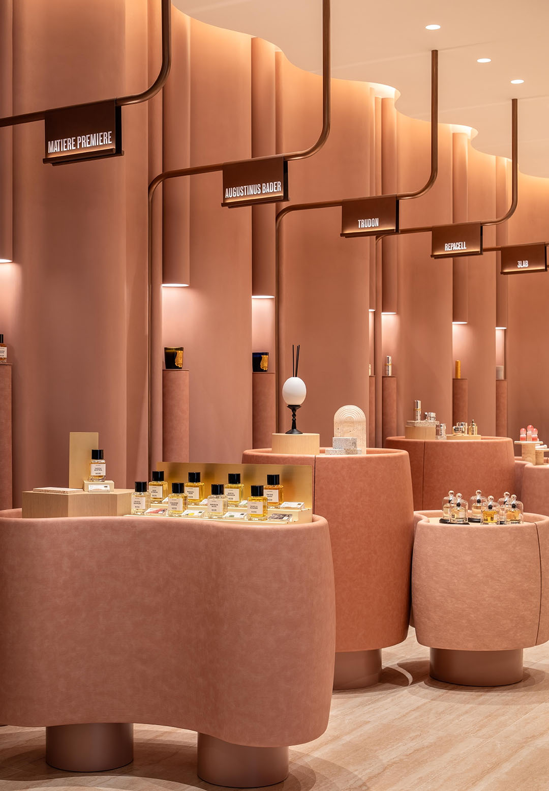 Joyce Beauty 兴业太古汇店，步入柔粉沙丘之境第4张图片