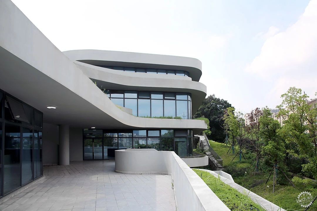 长沙市南雅中学图书馆 / 中机国际罗劲工作室第10张图片