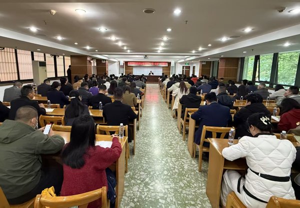 时间:2025年3月31日,地点:局西二楼会议室,内容:佛山市物业行业党建工作培训交流会现场,拍摄人:李铃锋.jpg