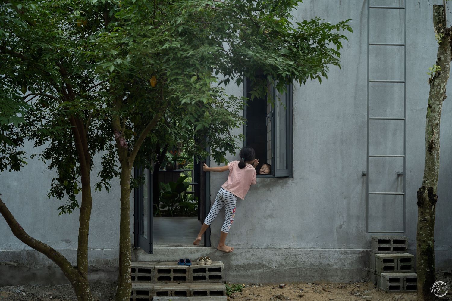 破土而生的乡野建筑 | 越南Tinh An住宅第16张图片