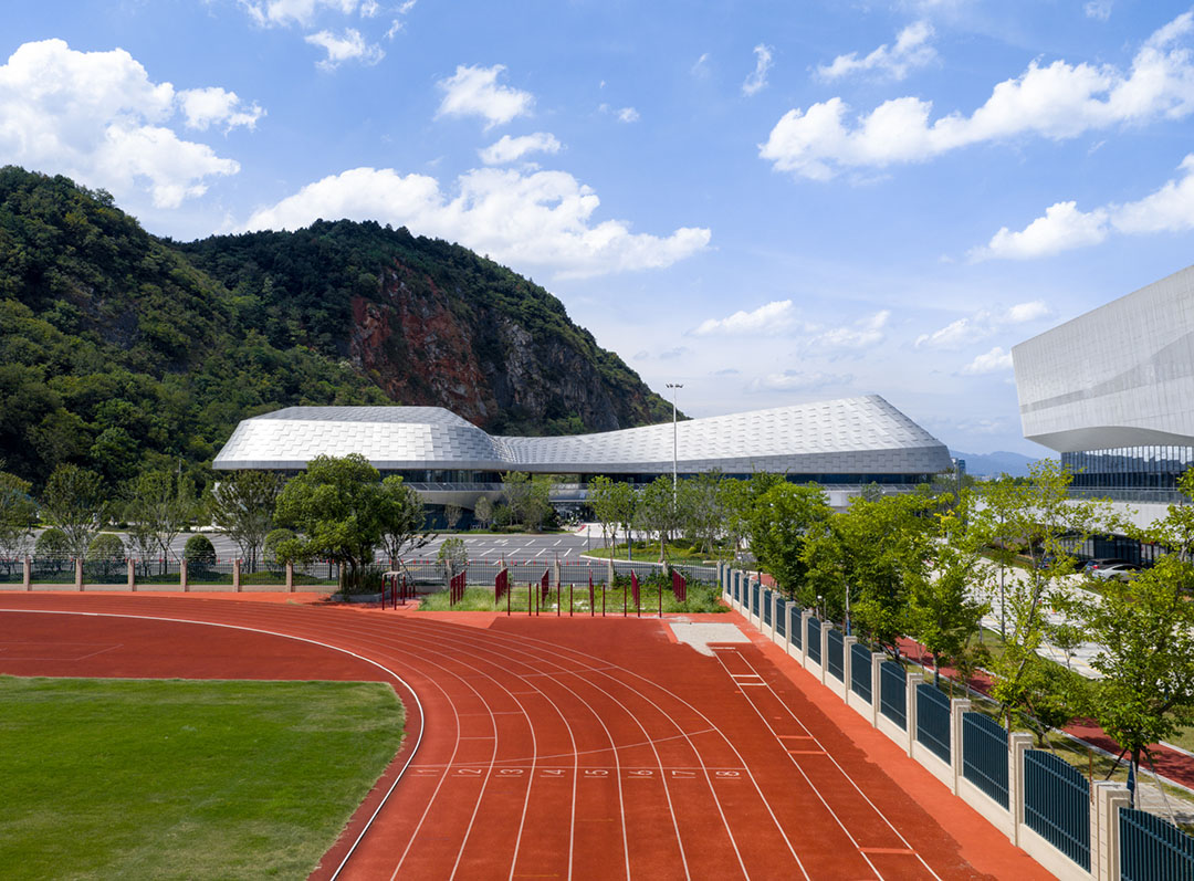 山川卧龙，江山市虎山运动公园游泳馆第4张图片