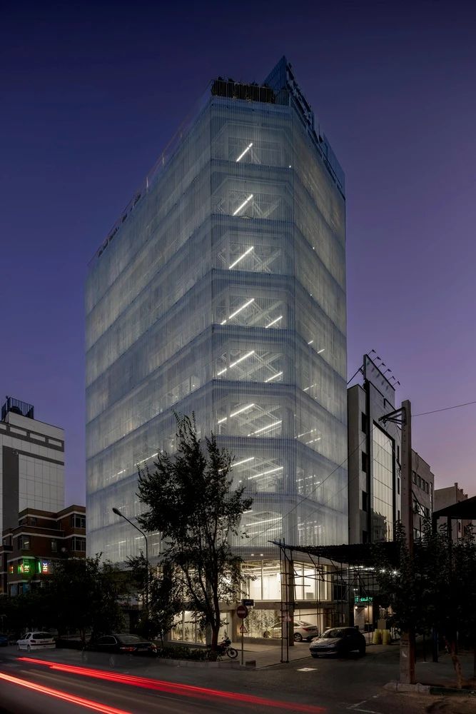 老楼焕新记，穿孔铝板为老建筑穿上新衣第14张图片
