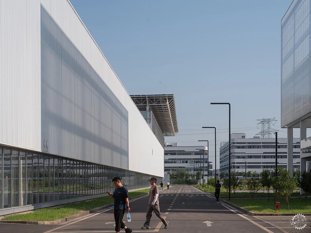 泰瑞GIGA工厂｜工业建筑的再定义：超越生产的空间第22张图片