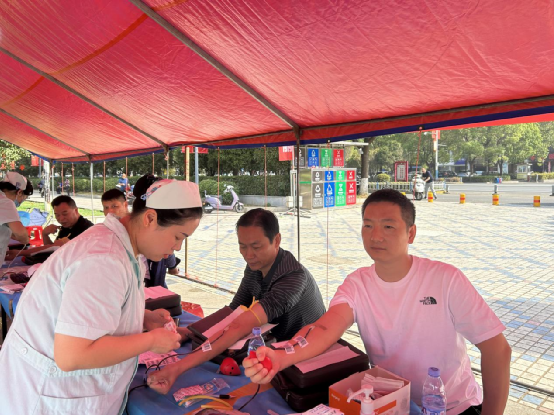 0应城:连续十年义务献血,展住建人奉献担当1.png 0应城:连续十年义务献血,展住建人奉献担当1.png