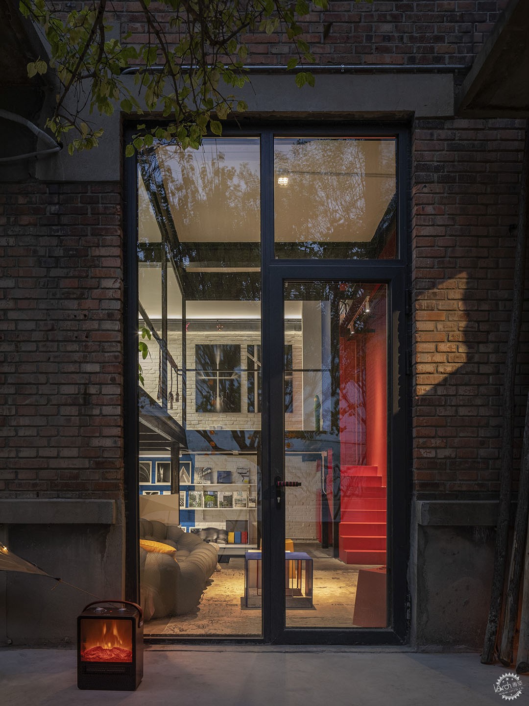蒙德里安虫洞 - UK Studio Office第21张图片