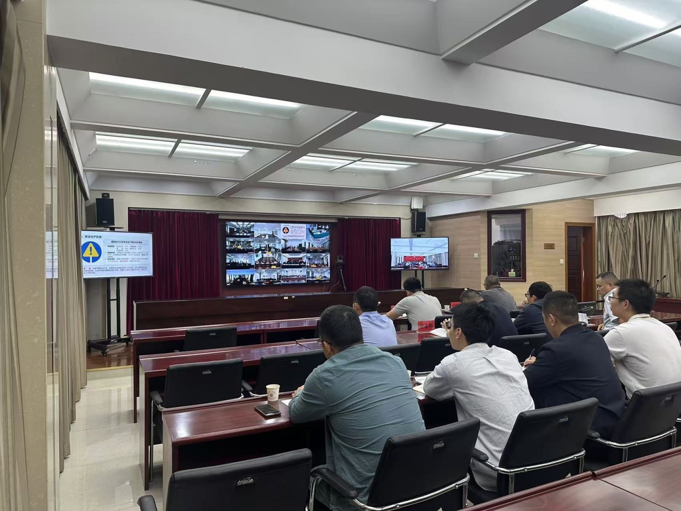 漳州市住建局组织召开全市房屋市政工程安全生产治本攻坚三年行动视频调度会暨第四季度工程质量安全形势分析会
