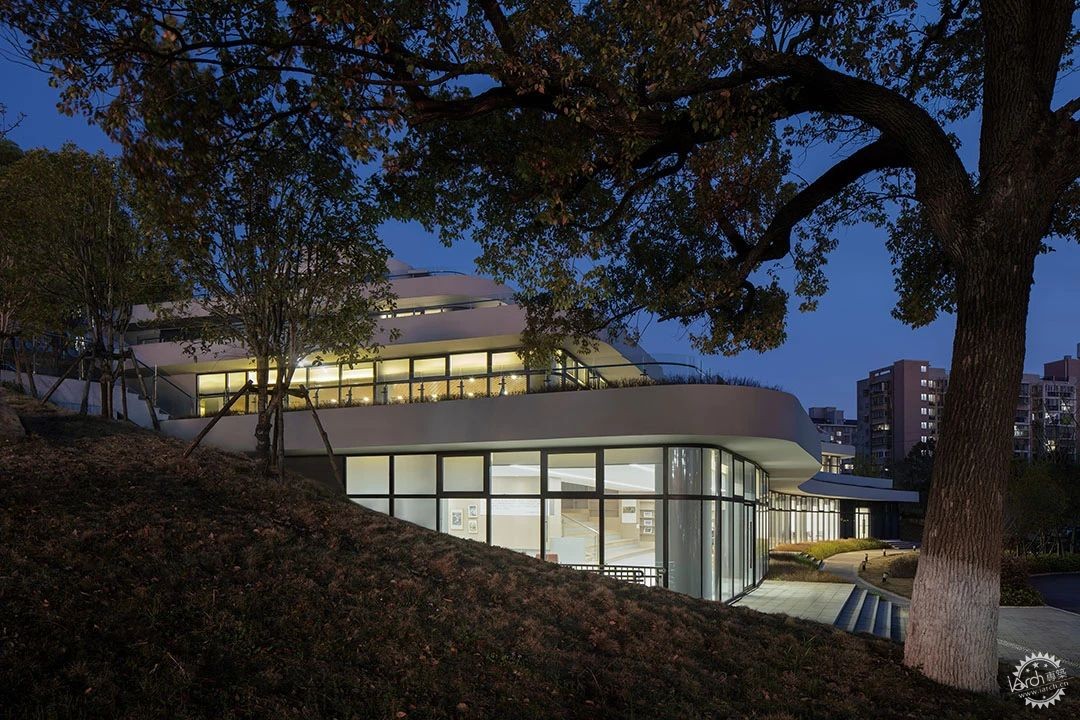 长沙市南雅中学图书馆 / 中机国际罗劲工作室第8张图片