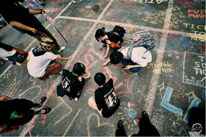 废弃公寓开演唱会？垂直更新或许是城市的未来第5张图片