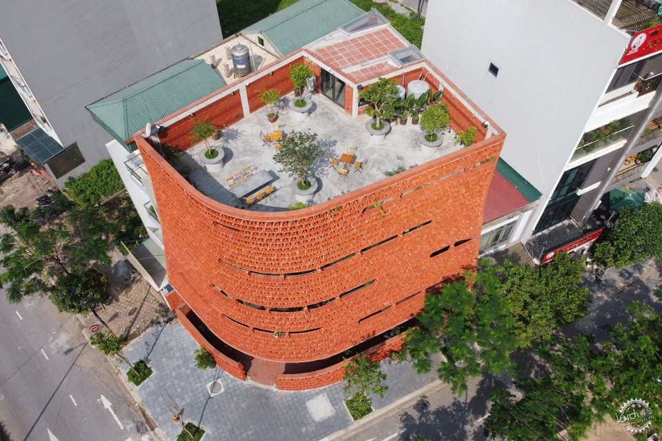 可持续建筑：用“垃圾”雕刻出的废墟美学第18张图片