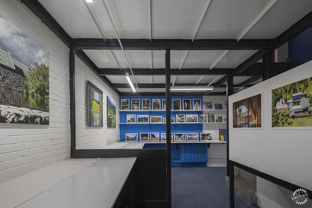 蒙德里安虫洞 - UK Studio Office第13张图片