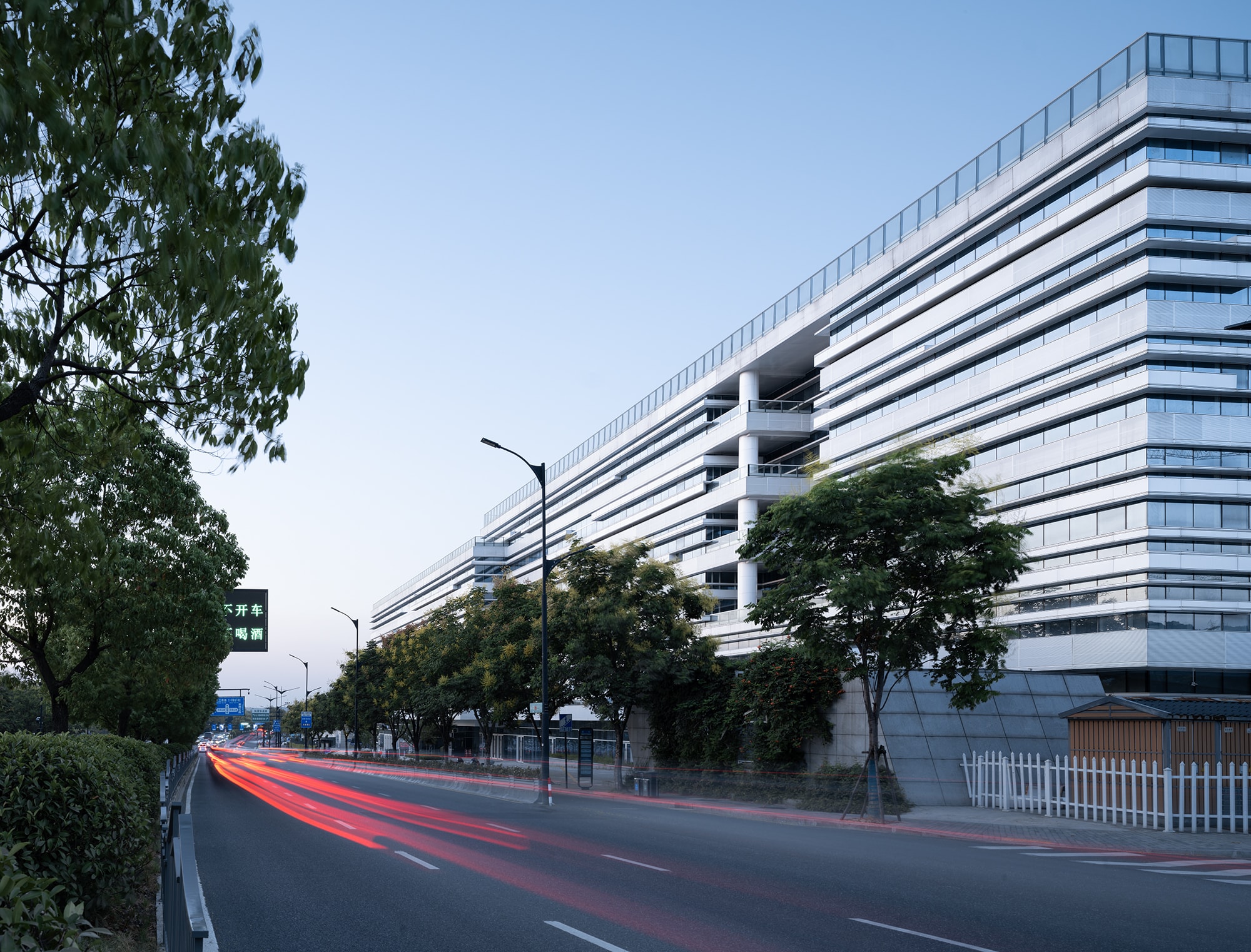 1735446251367723.jpg West Elevation 西立面2©赵强-tuya.jpg