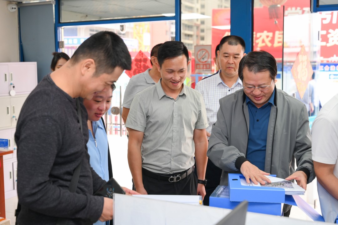漳州市召开建筑工地实名制管理现场观摩暨欠款欠薪问题“点题整治”推进会