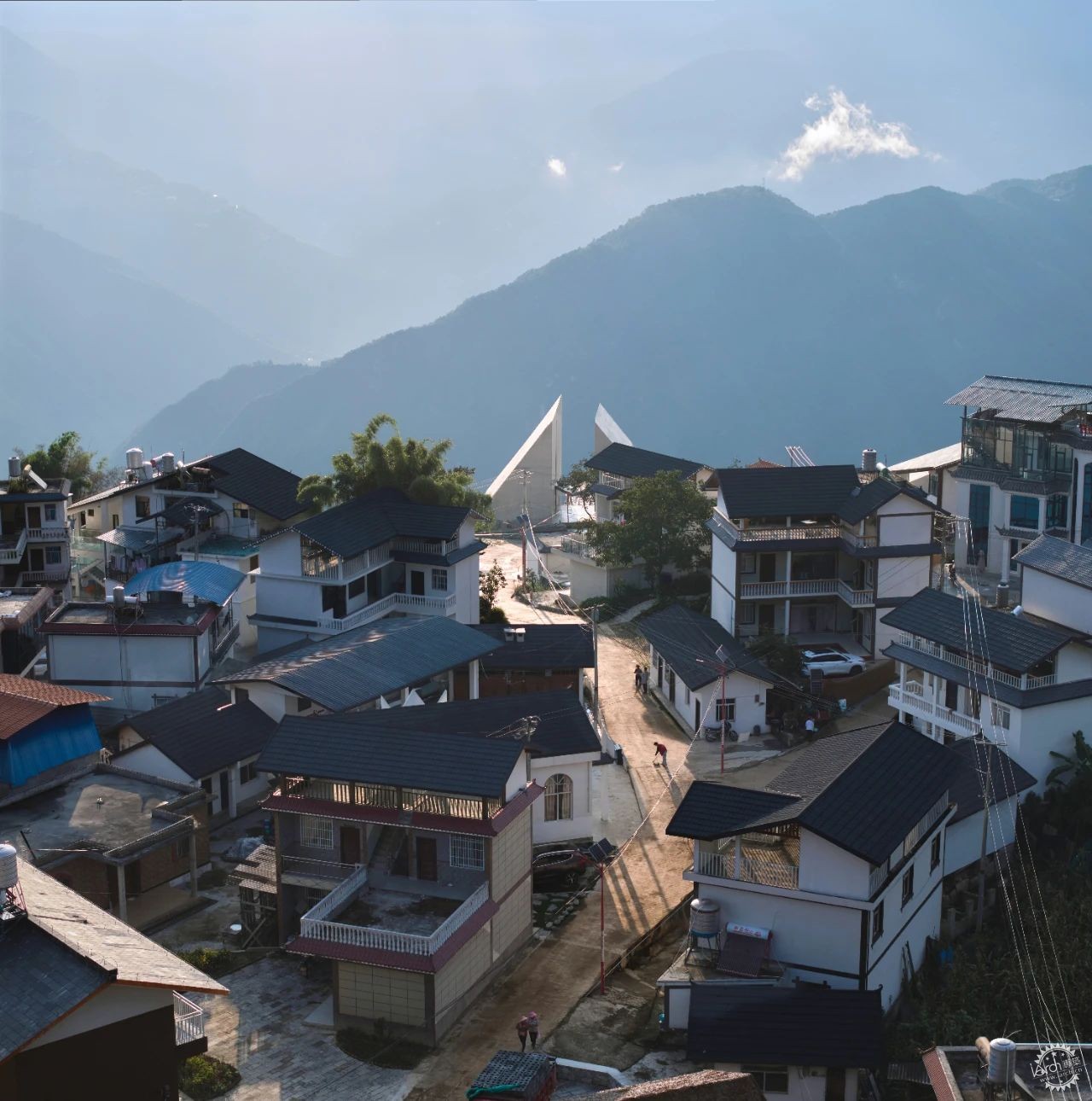 怒江大峡谷先锋书店第4张图片