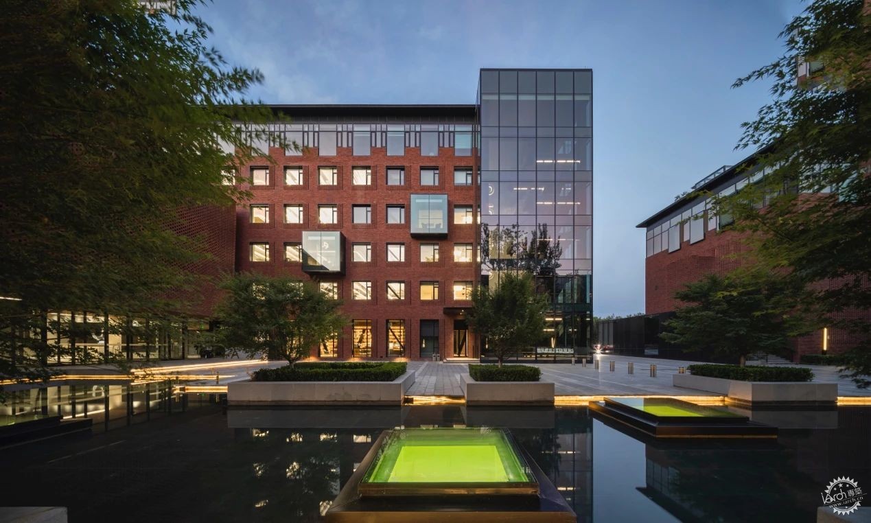 河流的记忆，红砖的温度——北京西二环北京城建设计发展集团总部改造第1张图片