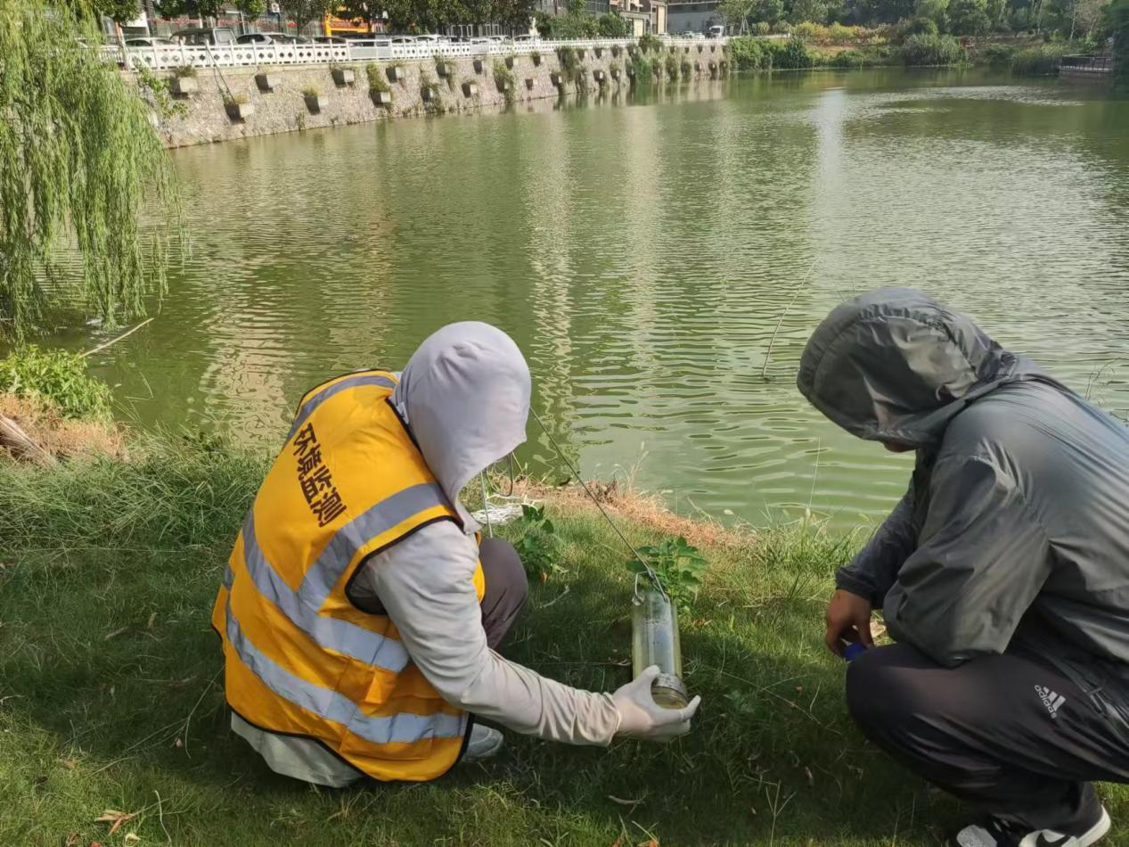 0安陆市住建局定期监测水体水质,全力改善城市水环境.png 0安陆市住建局定期监测水体水质,全力改善城市水环境.png