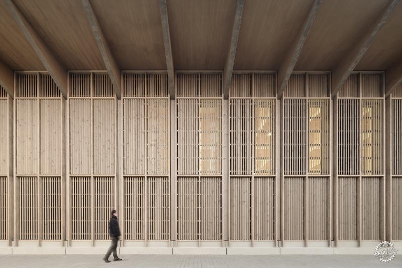 62.5 厘米的木头魔法！康斯坦茨湖畔的多功能厅，能打球能看戏还超会社交！第6张图片