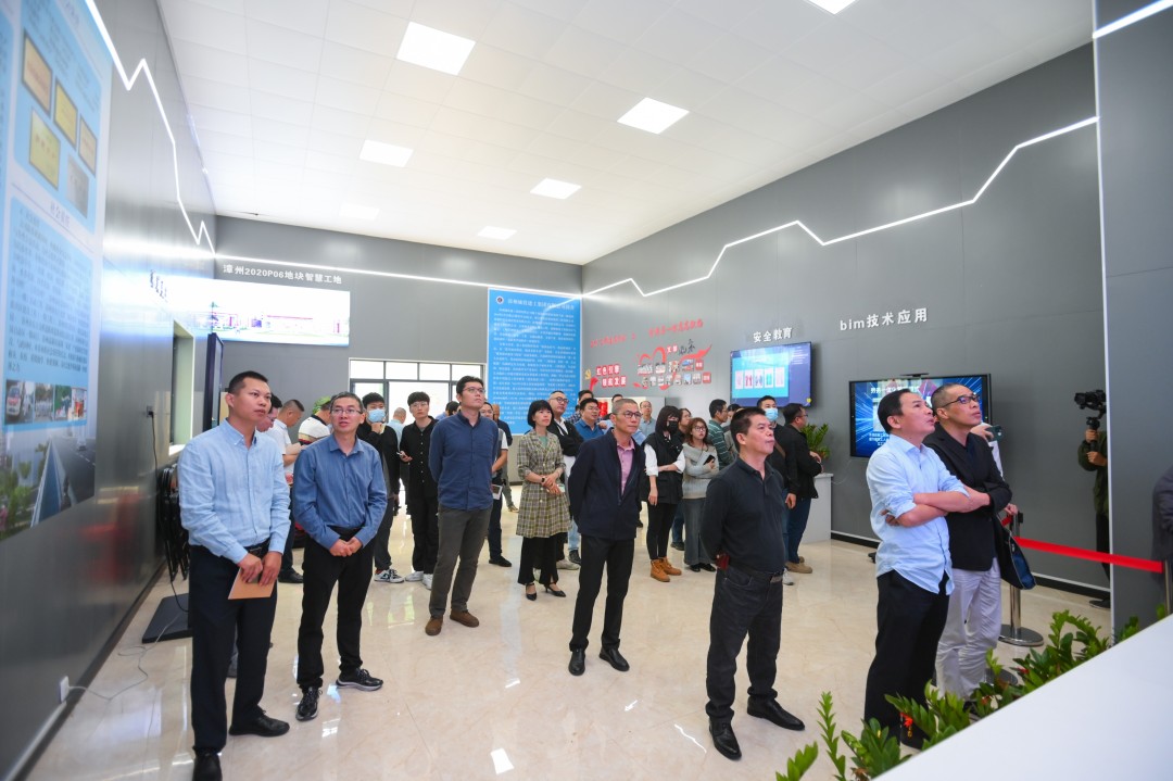 漳州市召开建筑工地实名制管理现场观摩暨欠款欠薪问题“点题整治”推进会
