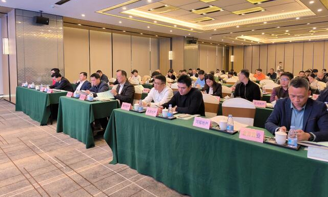 破解难点 坚定预期 推动房地产业良性循环2.jpg