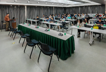 市住房城乡建设局组织举办广州市地方标准《城市民用建筑项目人防工程建设规划设计规范》宣讲.jpg