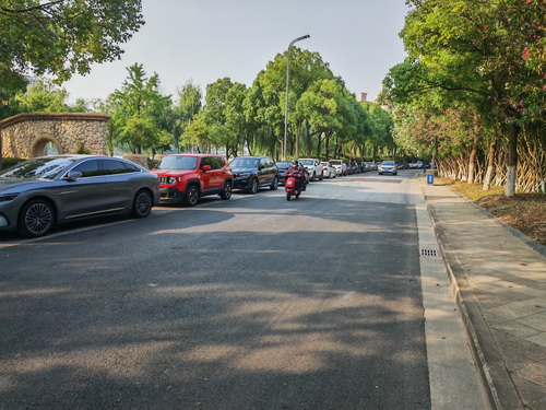 锦绣路整治_调整大小.jpg 锦绣路整治_调整大小.jpg
