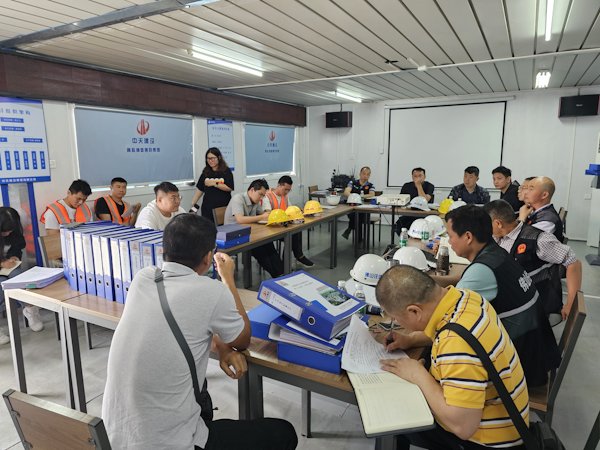 检查工地台账资料并反馈存在问题.jpg